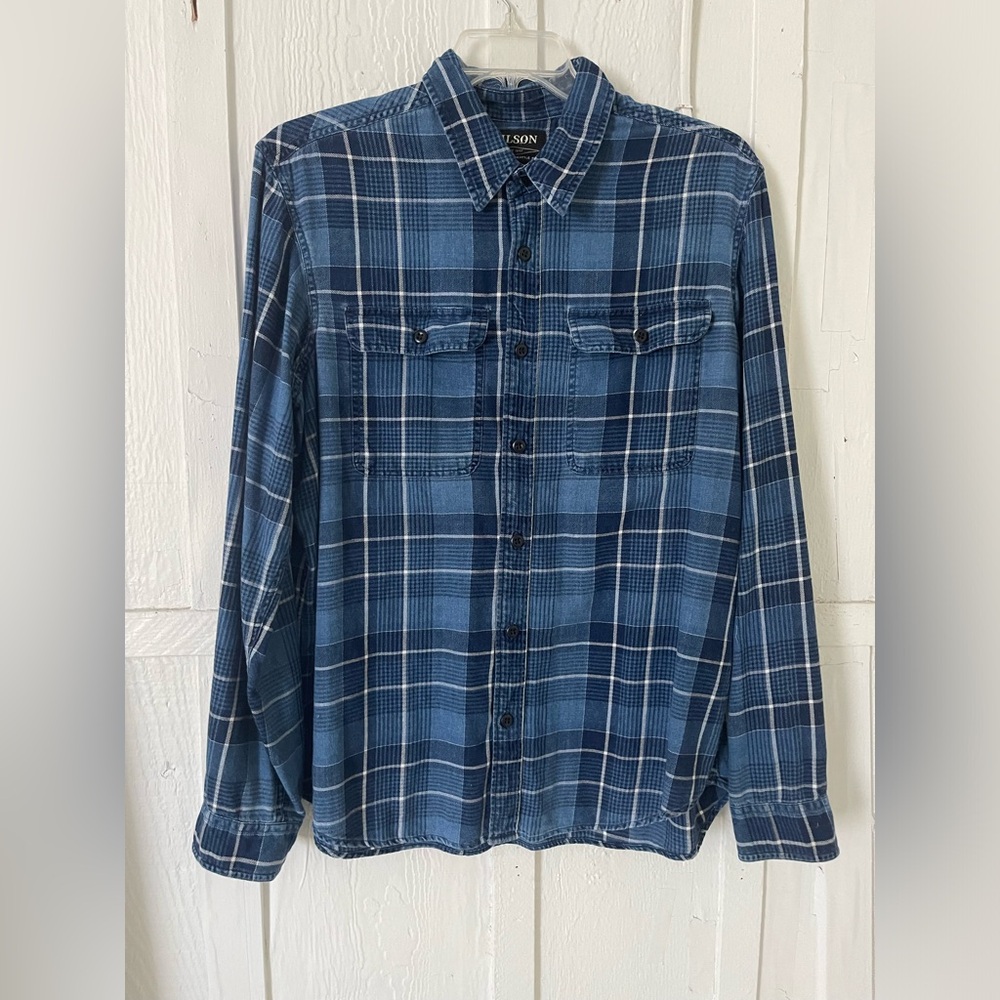 Filson mans xl thick 100% cotton. Excellent condition.